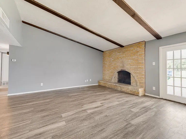 3108 Oak Hill Rd — Photo 6