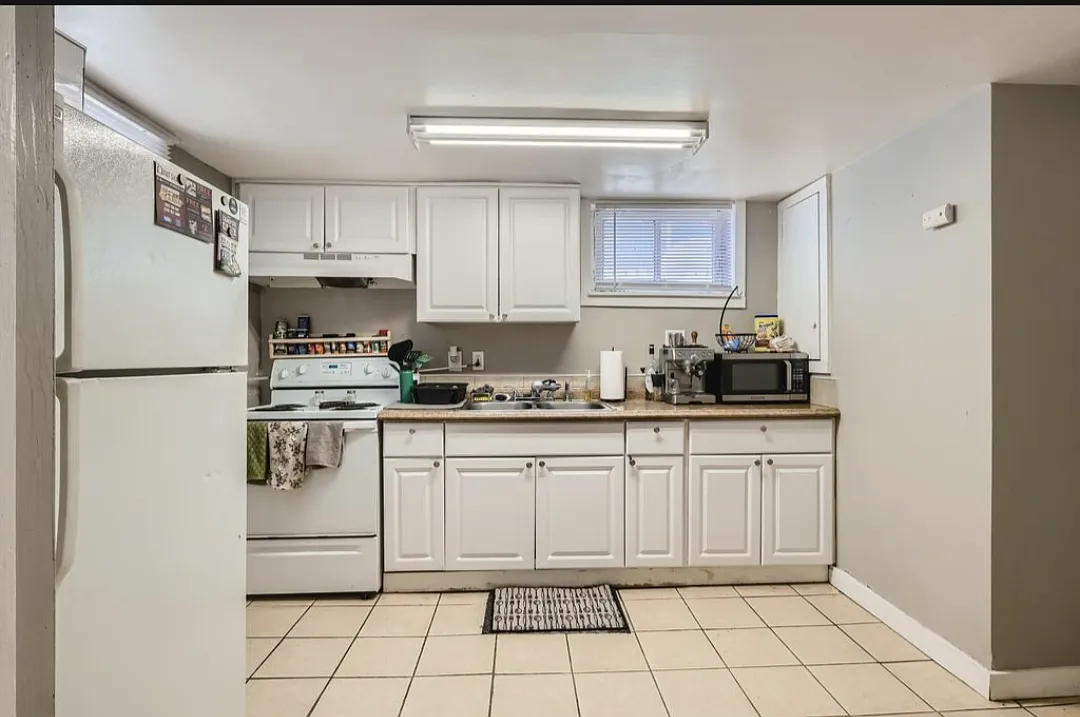 3 bed, 1100 sqft, $1,500 — Photo 1