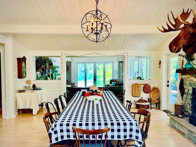 7075 NE Bay Hill Rd — Photo 16