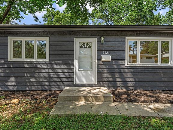 5th image of 3624 SW 30th Ter