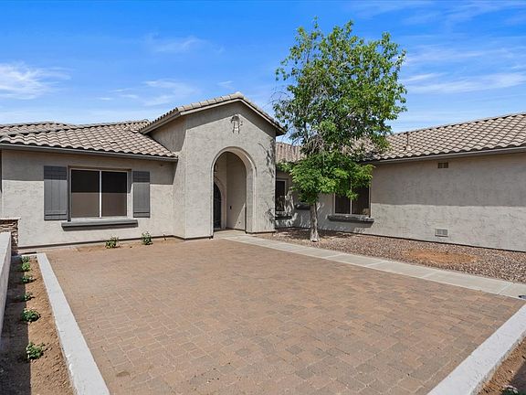 3rd image of 3410 E Vallejo Ct
