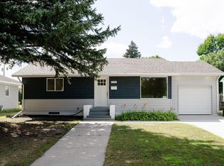 705 18th St N, Moorhead, MN 56560