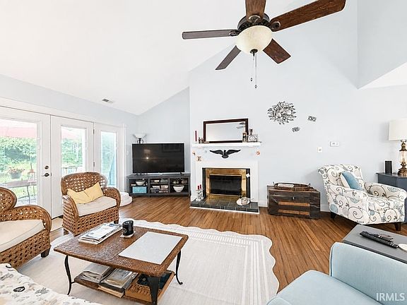 2nd image of 9124 S Greenridge Ln