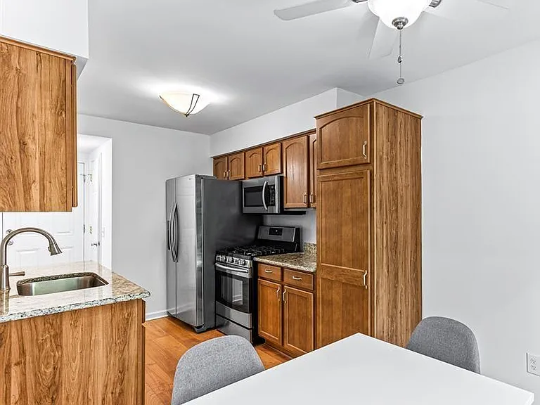 47086 Auburn Ct — Photo 6