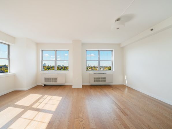 7525 153rd St APT 1036