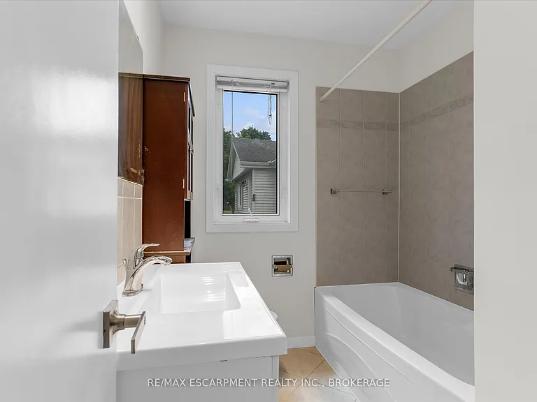 18 Bonavem Dr #1 — Photo 16