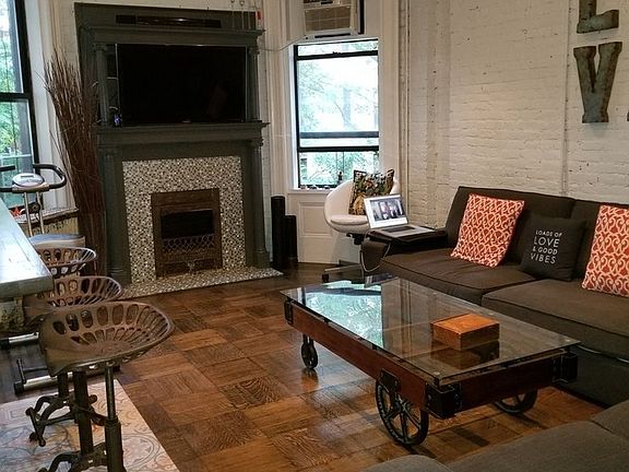 2nd image of 157 W 105th St APT 4ER