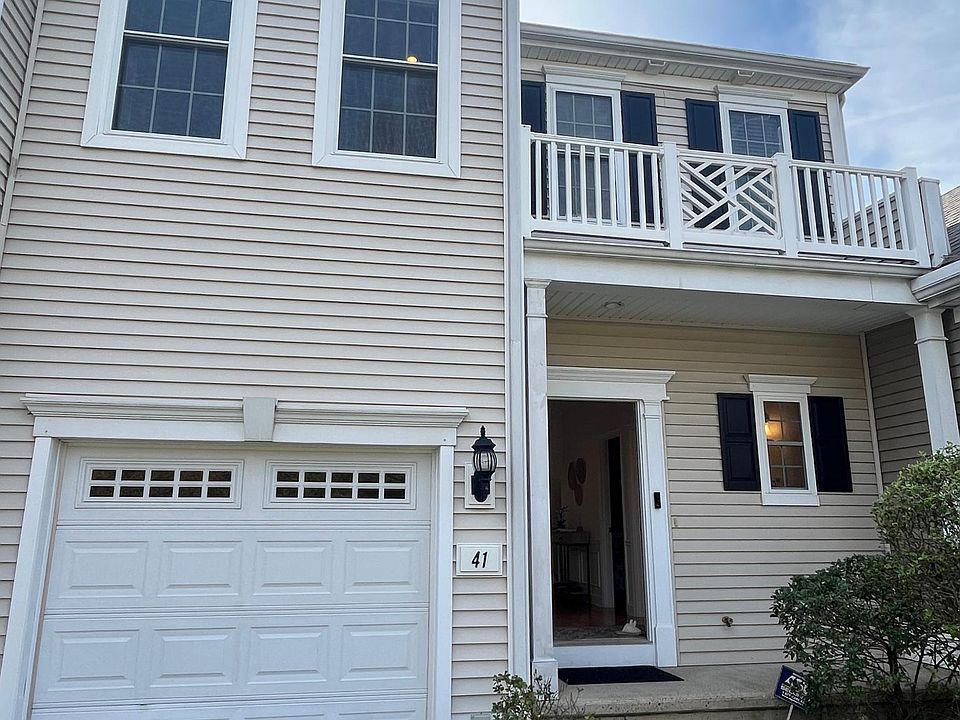 1st image of 41 Sterling Dr