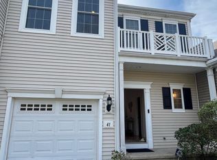 41 Sterling Dr, Newington, CT 06111