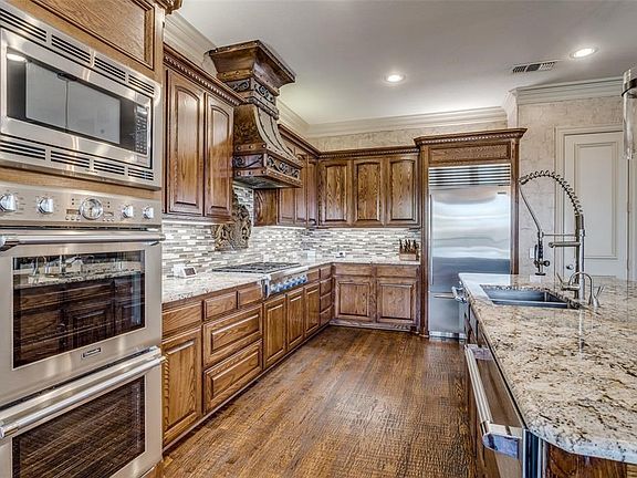3rd image of 6176 Rachel Dr