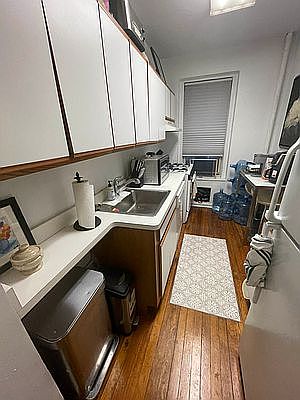 4th image of 421 W 24th St APT D