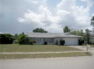 7313 Meadowbrook Dr, Sarasota, FL 34243