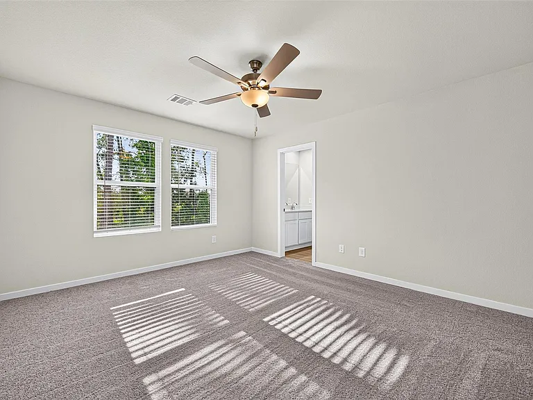 186 Valiant Ridge Trl — Photo 14