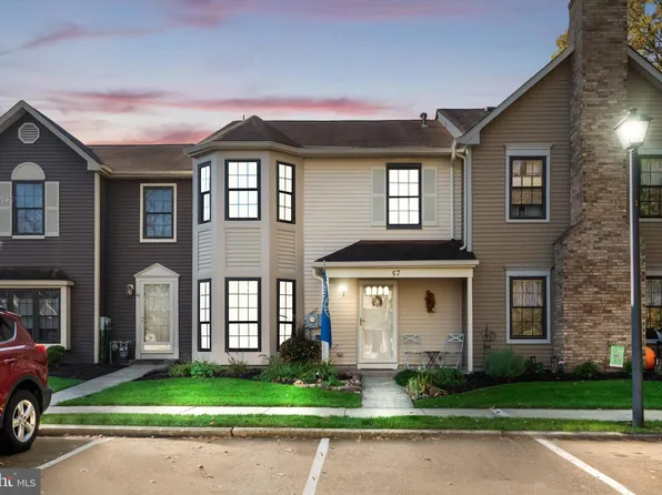 57 Tynemouth Ct, Robbinsville, NJ 08691