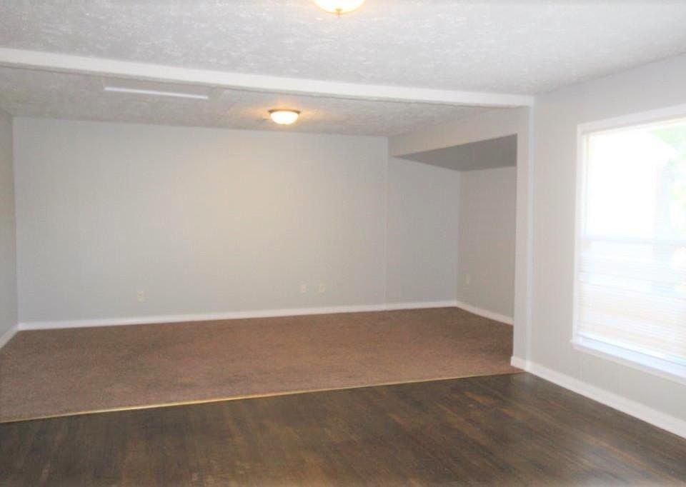 1st image of 4100 SE 23rd St