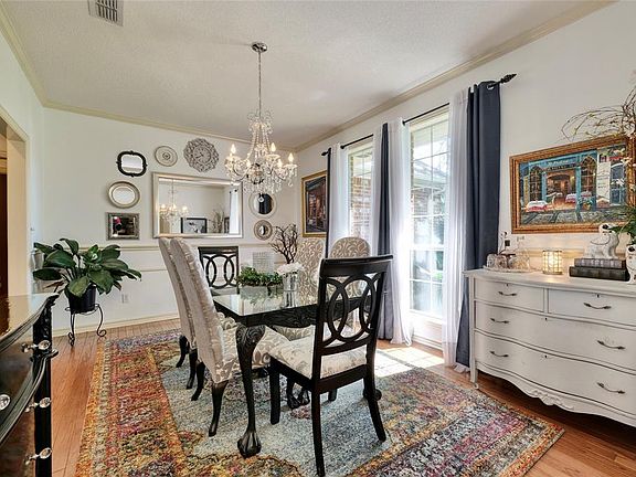 3rd image of 108 Saint Andrews Cir