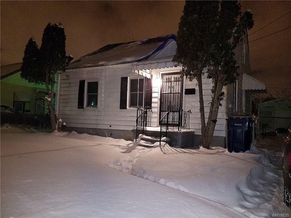 1st image of 270 Weston Ave
