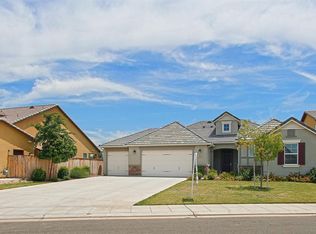 977 Maine Ave, Clovis, CA 93619