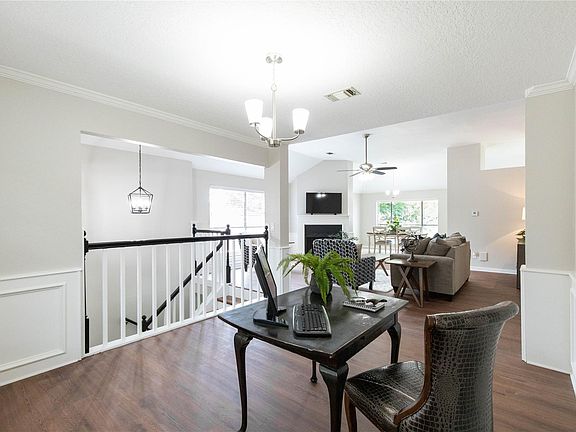 5th image of 2711 Leroy St