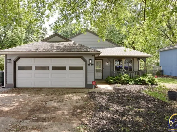 2536 Cimarron Dr, Lawrence, KS 66046