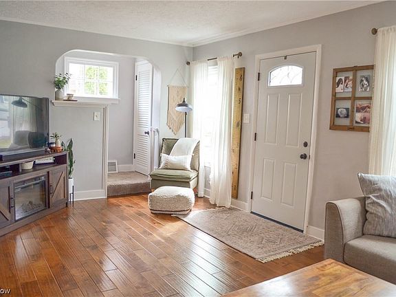 5th image of 1763 24th St