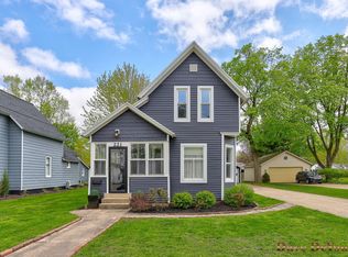 221 S Maple St, Zeeland, MI 49464