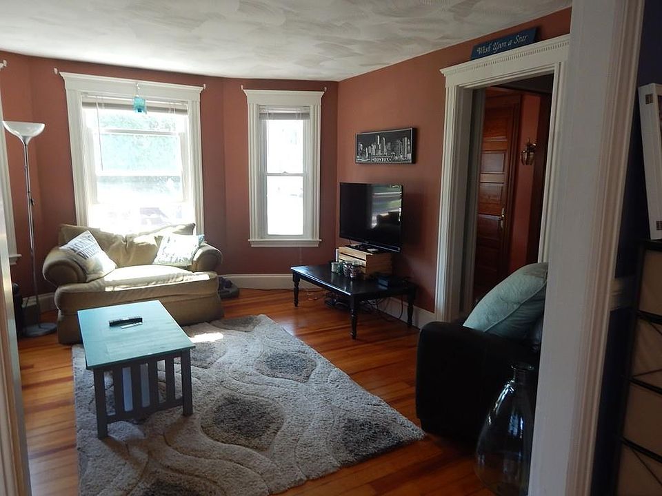 10 Ridgeway St Quincy, MA Zillow Apartments for Rent in Quincy