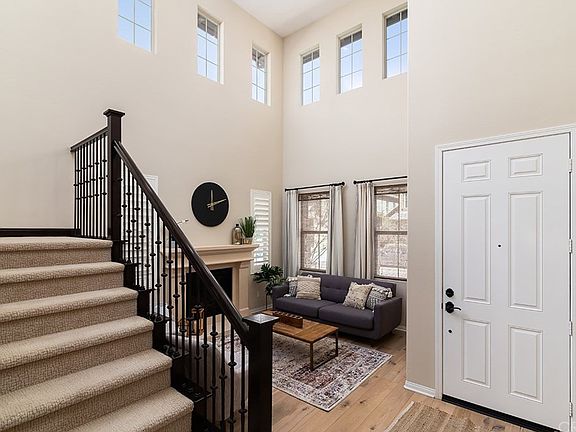 5th image of 10 Farra St