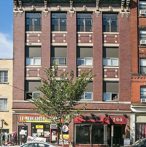 Seventh Street Apartments — Photo 3