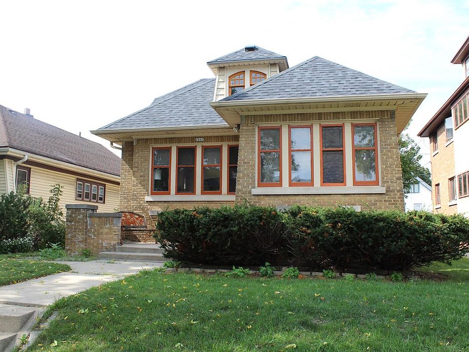 2847 North 54th STREET, Milwaukee, WI 53210 | Zillow