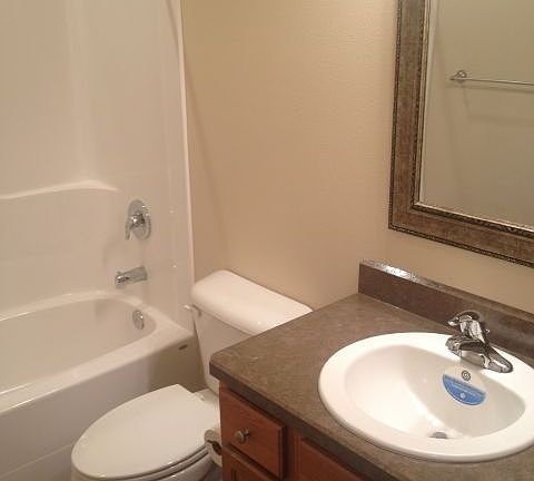 3rd image of 410 Terry Ave
