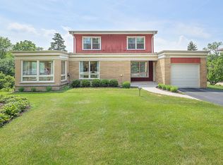 5410 Country Club Dr, La Grange, IL
