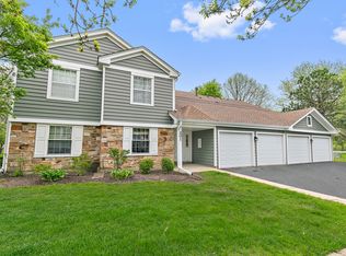 201 Maplebrook Ct Unit Z1, Schaumburg, IL 60194
