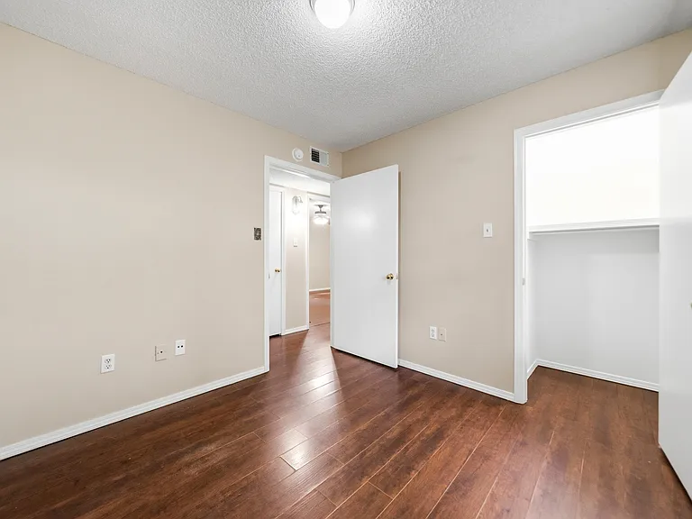 111 Jordan St — Photo 28