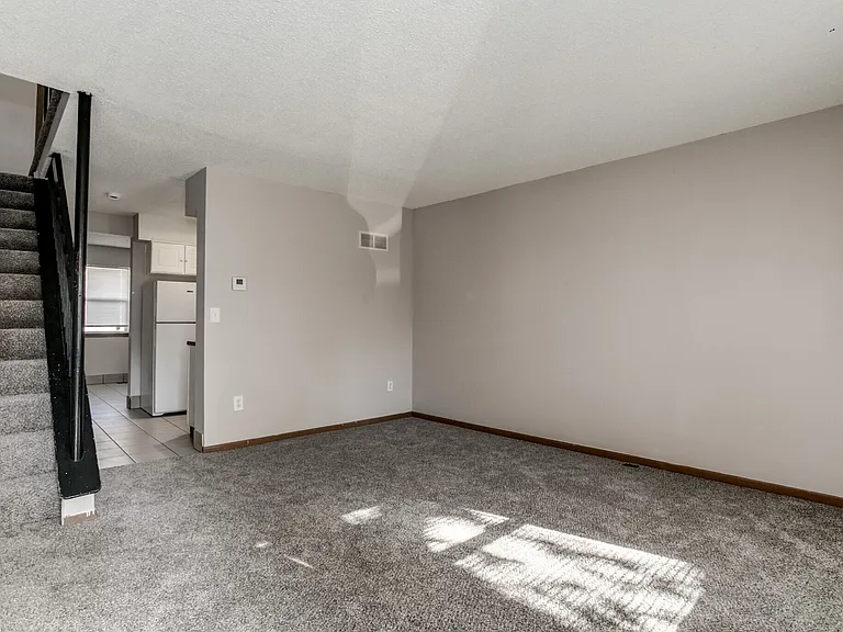 2628 Delavan Ave — Photo 6