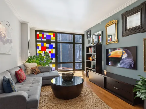 1600 Broadway APT 11A, New York, NY 10019