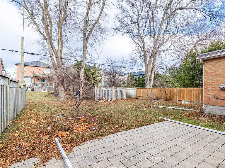 562 Deloraine Ave — Photo 22
