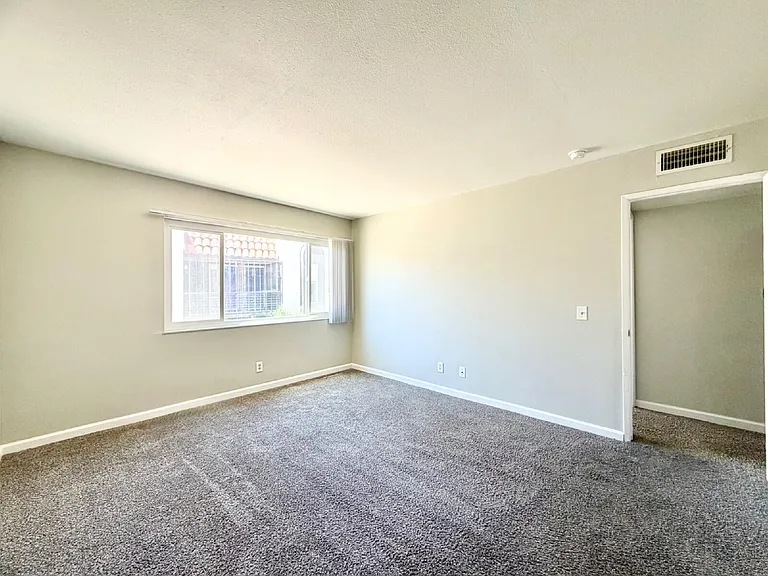 1405 Vegas Valley Dr #298 — Photo 27