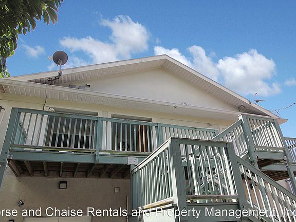 2nd image of 925 Tamiami Trl S #D