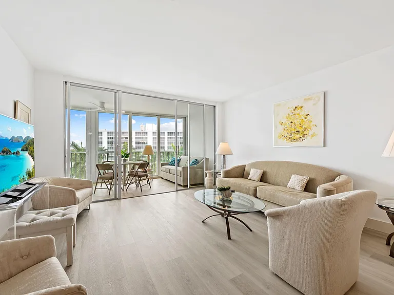 3300 S Ocean Blvd #723C — Photo 8