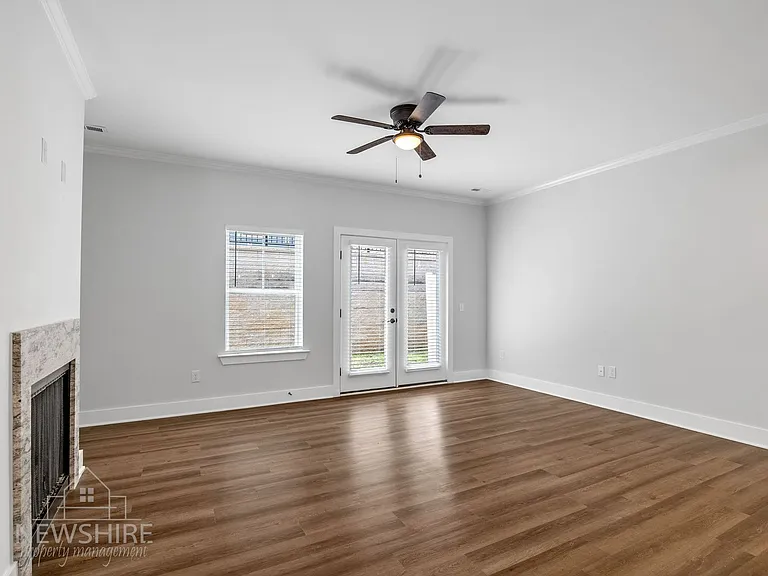 Townes at Converse Luxury Townhomes — Photo 82