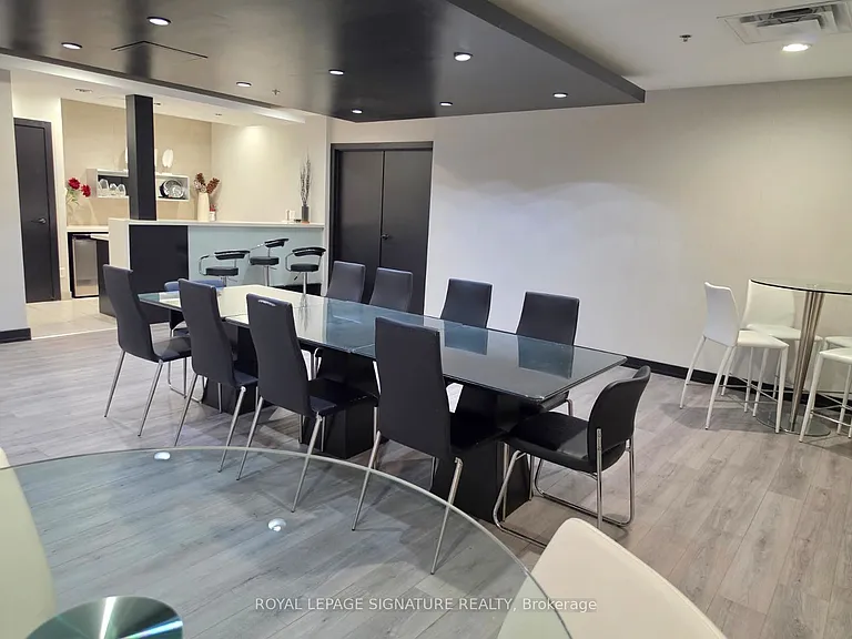 120 Dallimore Cir #504 — Photo 23