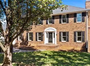 4030 Waterview Rd, High Point, NC 27265