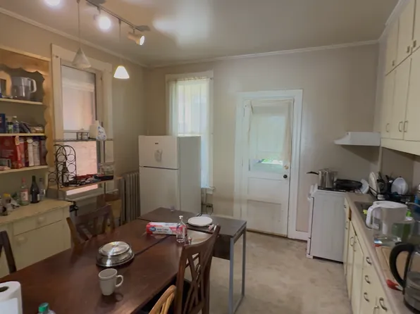 113 Osmun Pl, Ithaca, NY 14850