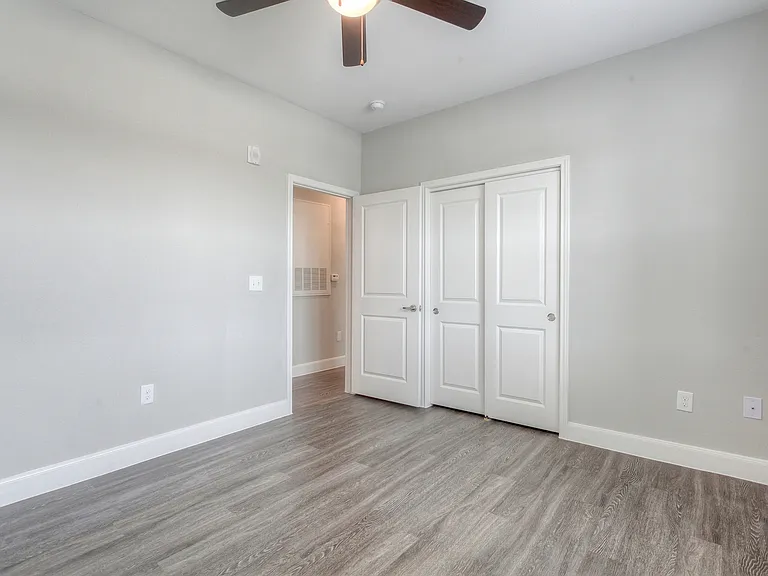 Silverwood at Hackberry Creek Apartments Bedroom