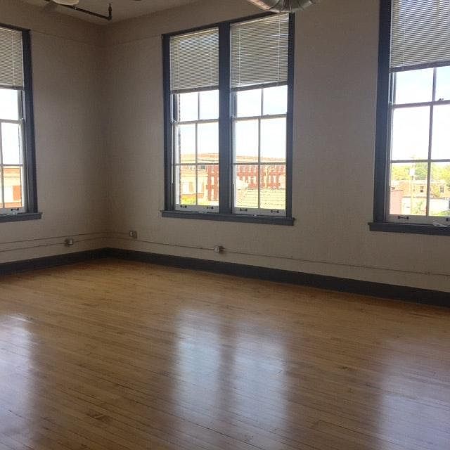 2nd image of 4466 Olive St