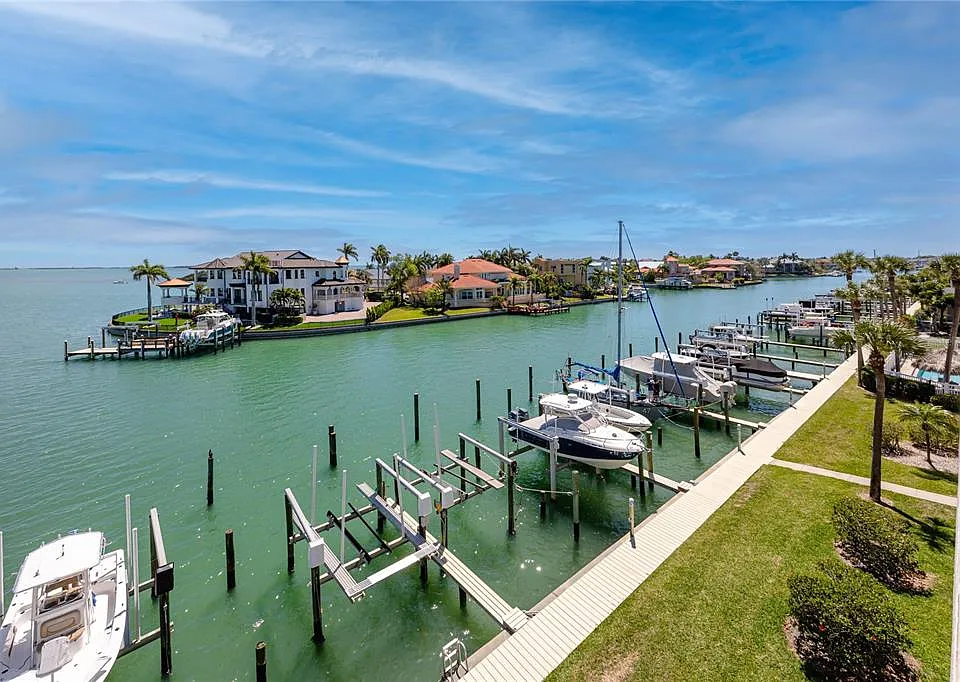 363 Pinellas Bayway S #48