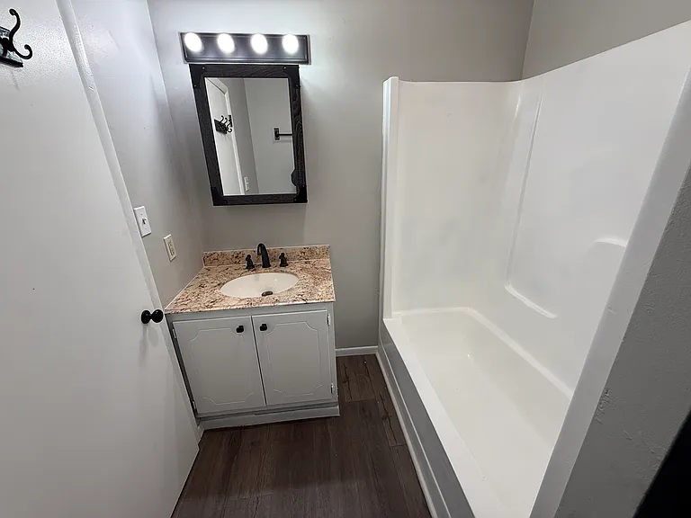 404 W State St #2 — Photo 7