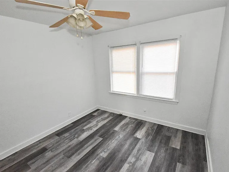 2120 Kennesaw Dr #2 — Photo 16