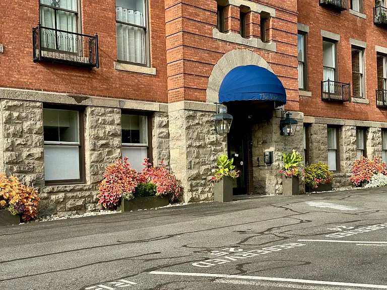 77 Van Dam St #302 — Photo 33